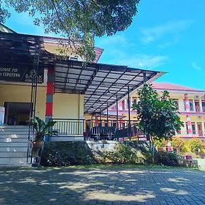 Bayak Hotel Bumdes Cipayung & Resort